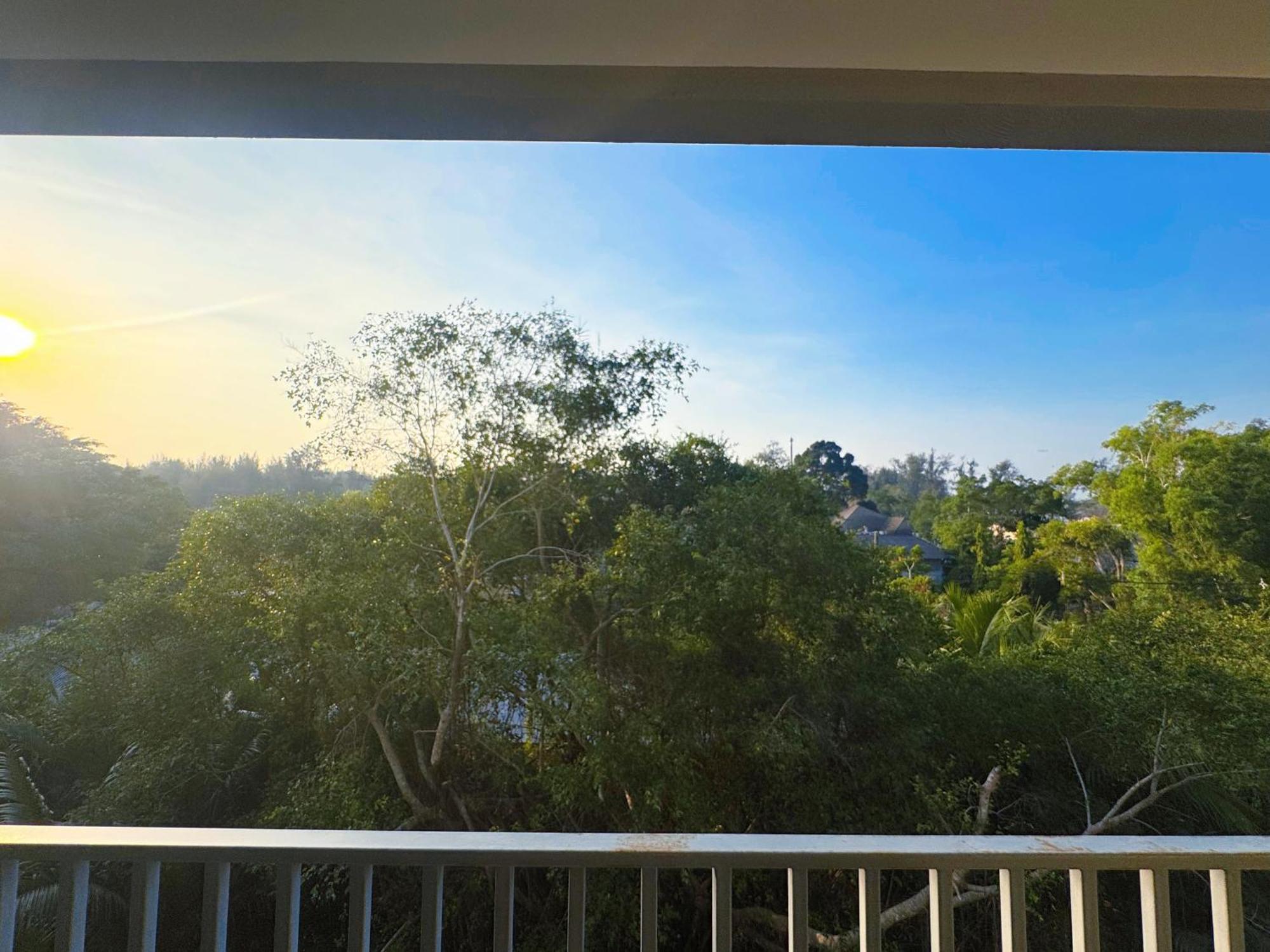 Digital Nomad Home Away With Pool & Gym Nai Yang Beach 외부 사진