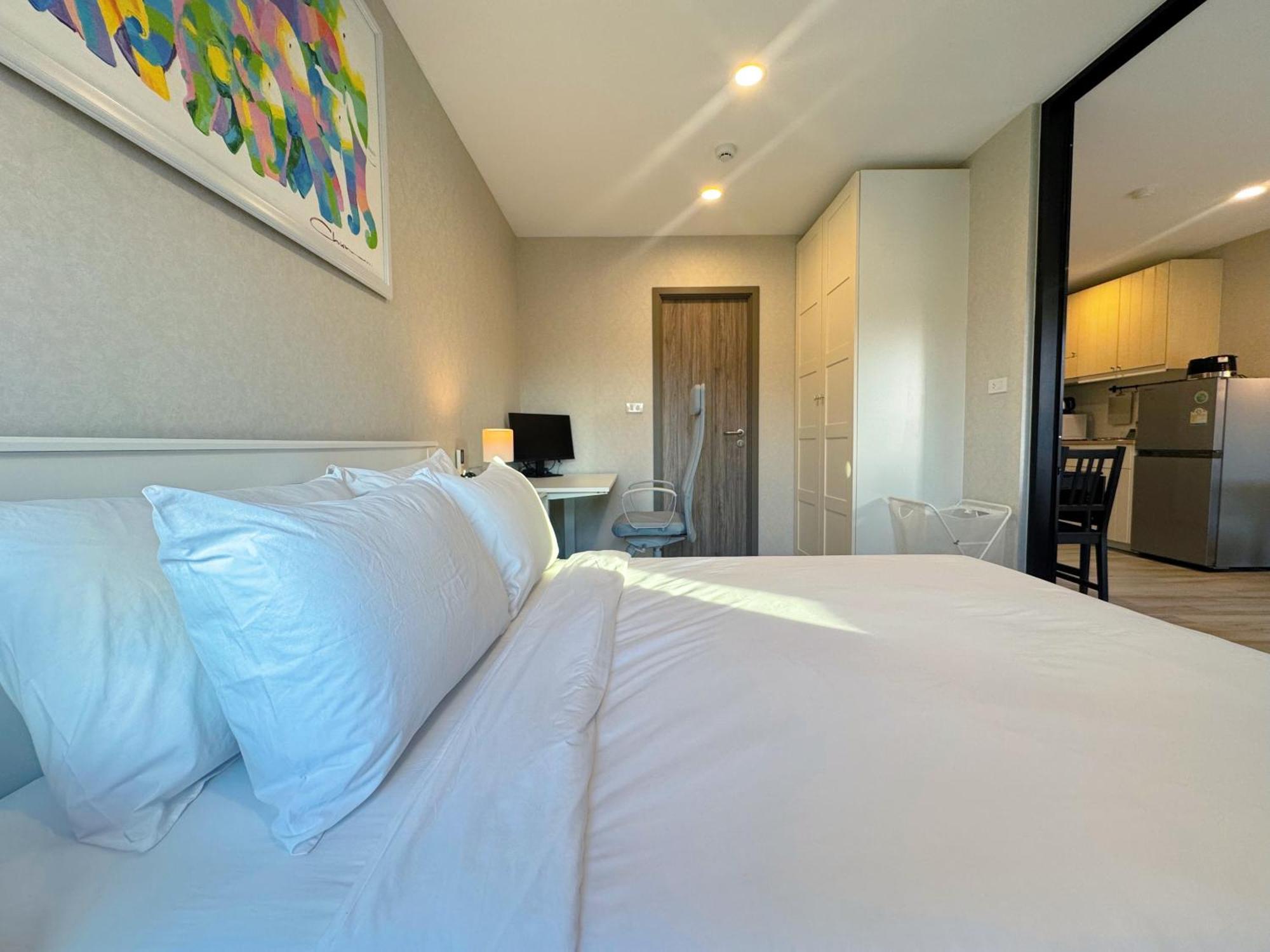 Digital Nomad Home Away With Pool & Gym Nai Yang Beach 외부 사진